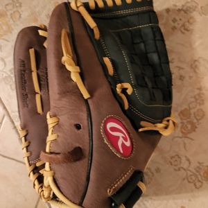 Rawlings right handed glove